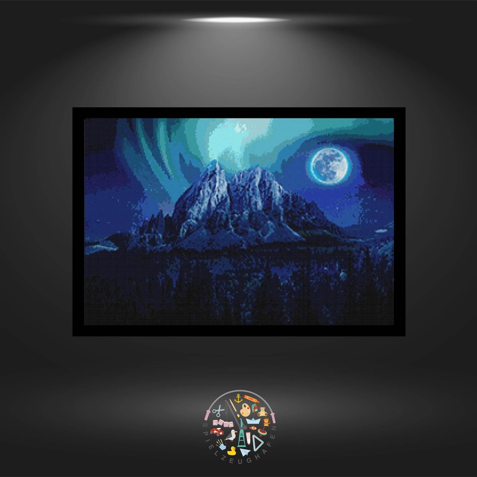 'Mountain Moon' - Quadratisch von Spielzeughafen