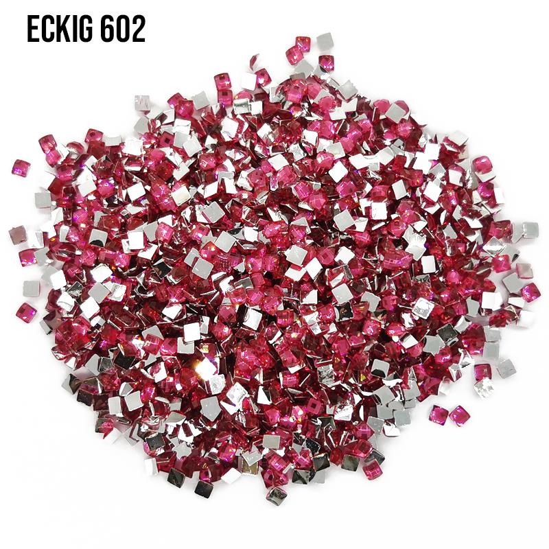 Cranberry - Medium eckig Strass